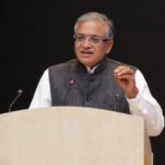 निवडणूक आयोगाचा वाद: मुख्य निवडणूक आयुक्त ज्ञानेश कुमार आणि ‘एसआयआर’च्या निर्णयाविरोधातील याचिका सर्वोच्च न्यायालयात सुनावणीसाठी दाखल